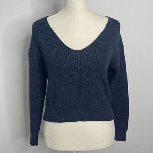 Zaful sweater with crisscross tie up open back.  Size 6.  Like new.